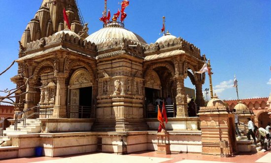 Shankaracharya Hill and Temple timings, srinagar. Location, Entry Fees ...